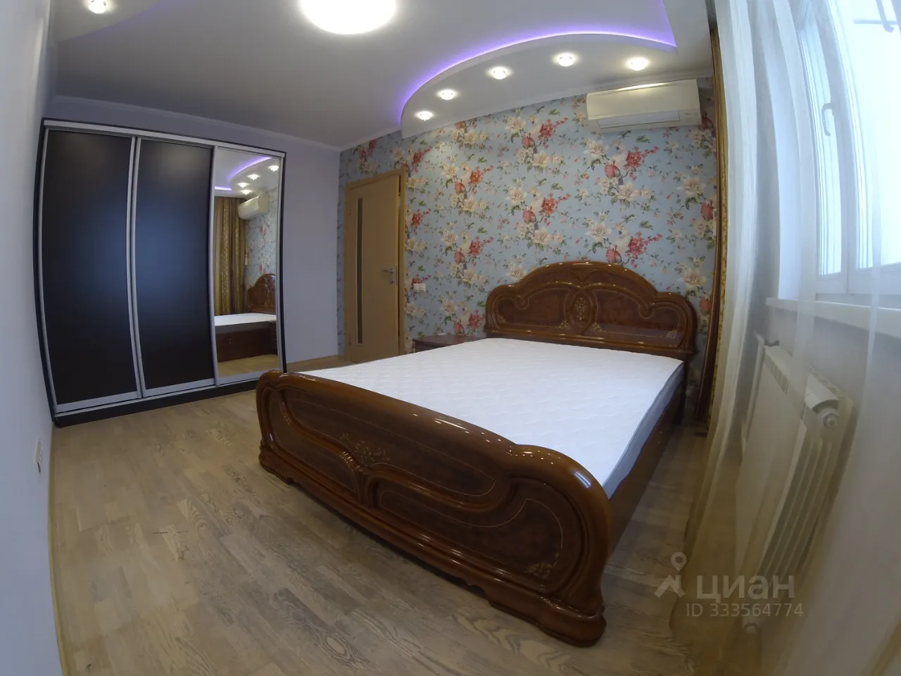 2-комн. квартира, 64 м², 21/24 этаж