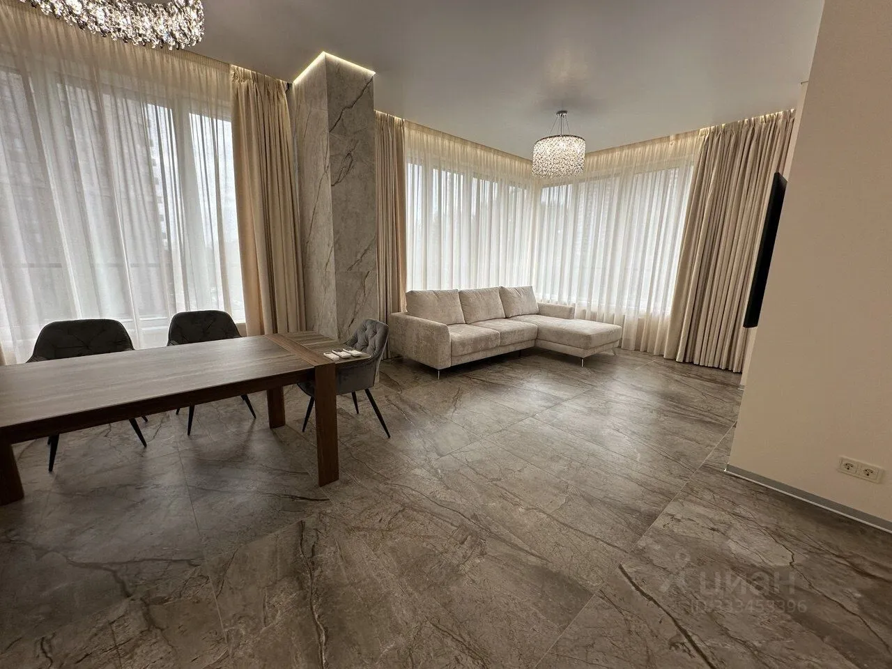 2-комн. квартира, 94 м², 3/46 этаж