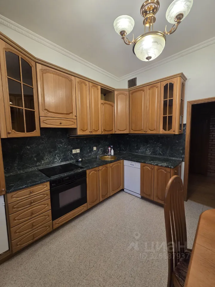 3-комн. квартира, 98 м², 5/14 этаж