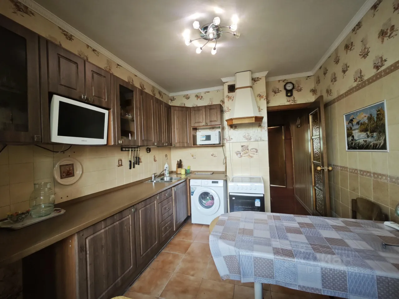 2-комн. квартира, 70 м², 4/14 этаж