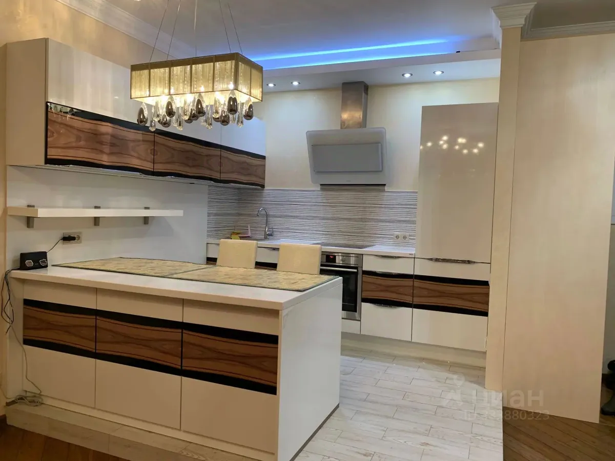 2-комн. квартира, 58 м², 7/16 этаж