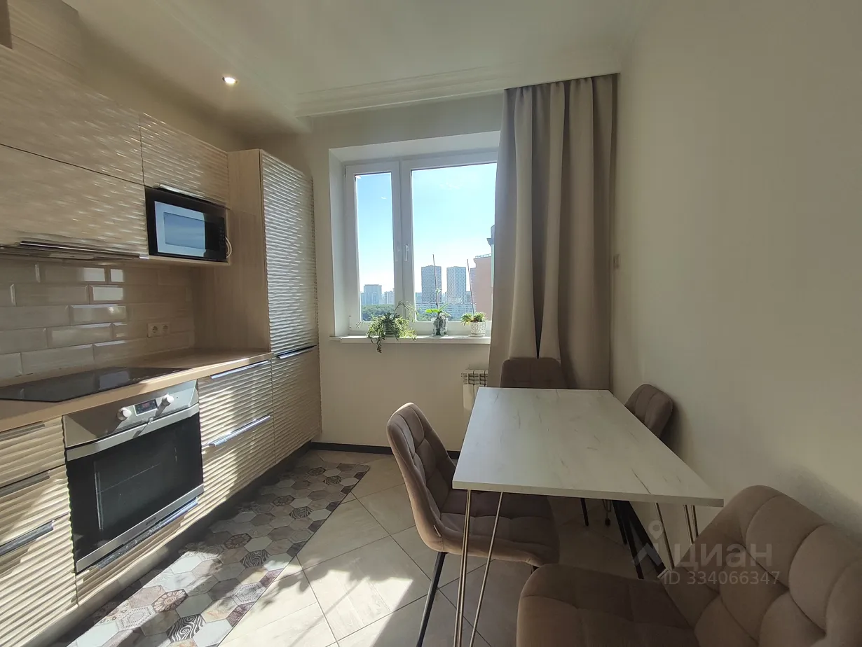 2-комн. квартира, 55 м², 15/17 этаж