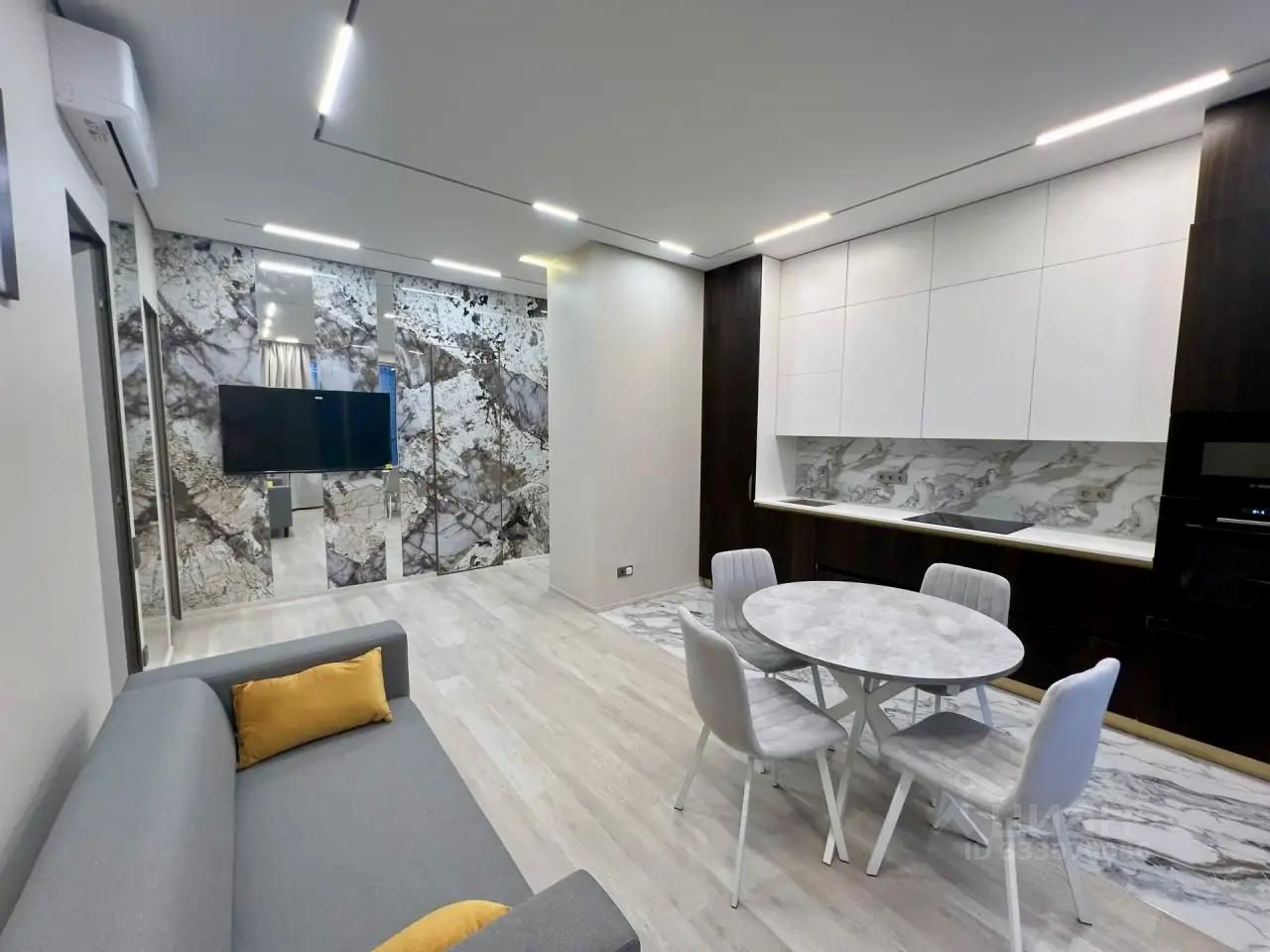 3-комн. квартира, 67,3 м², 30/46 этаж