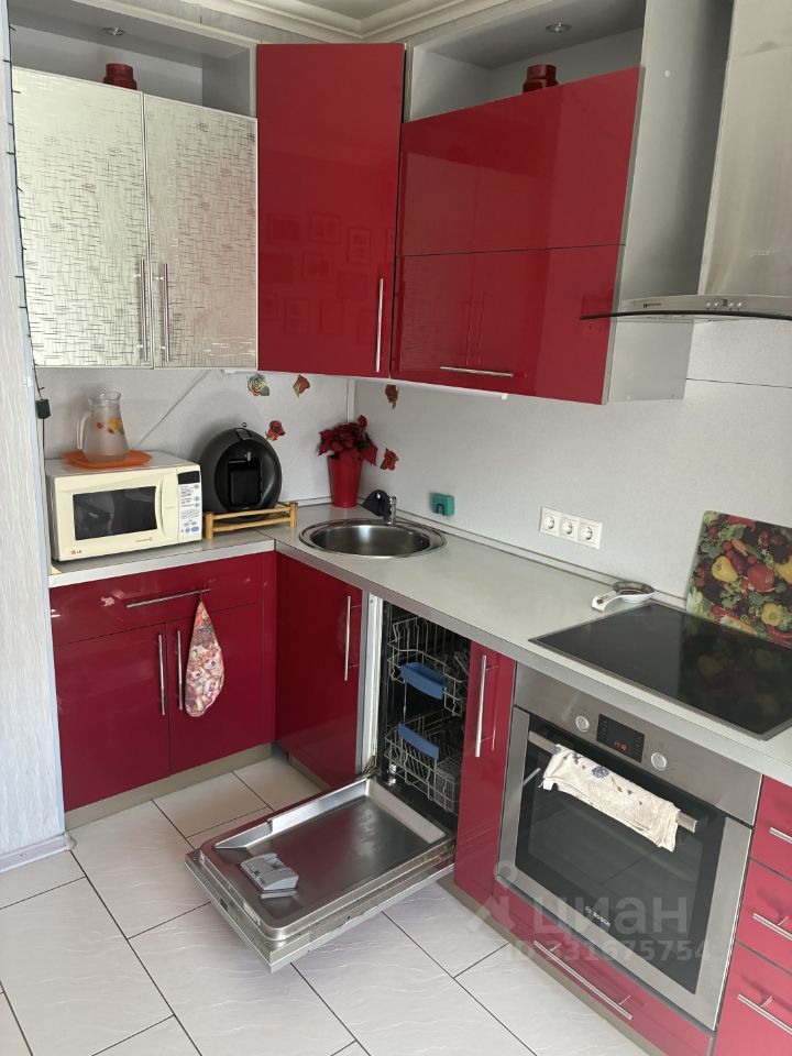 2-комн. квартира, 54 м², 9/14 этаж