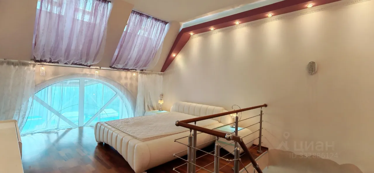 2-комн. квартира, 80 м², 10/10 этаж