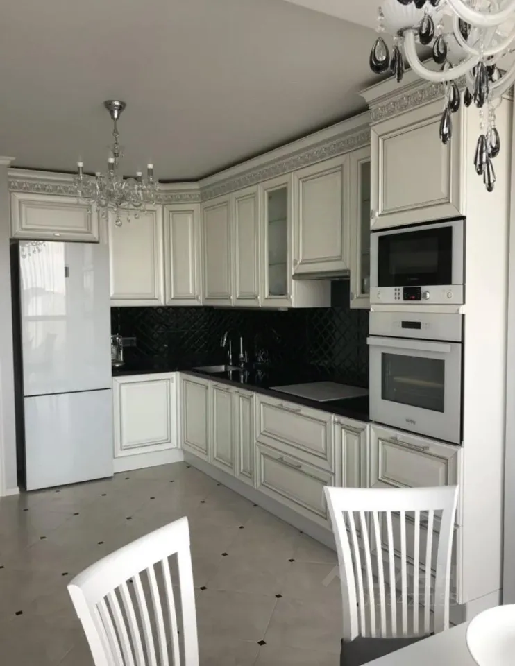 3-комн. квартира, 87 м², 19/27 этаж