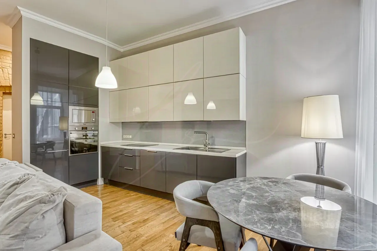 3-комн. квартира, 80 м², 2/4 этаж
