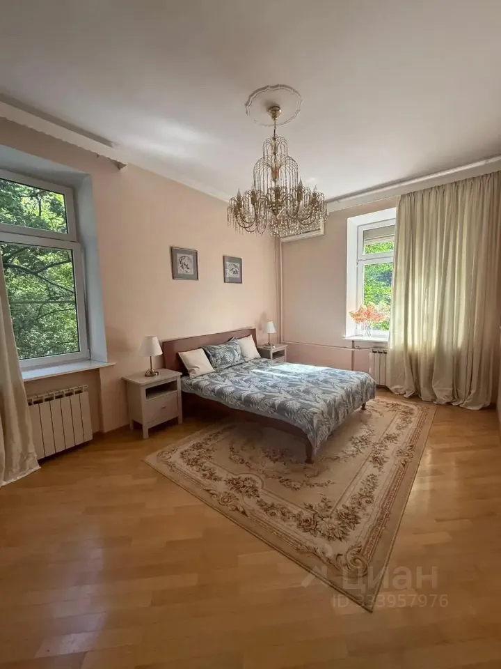 3-комн. квартира, 80 м², 2/5 этаж