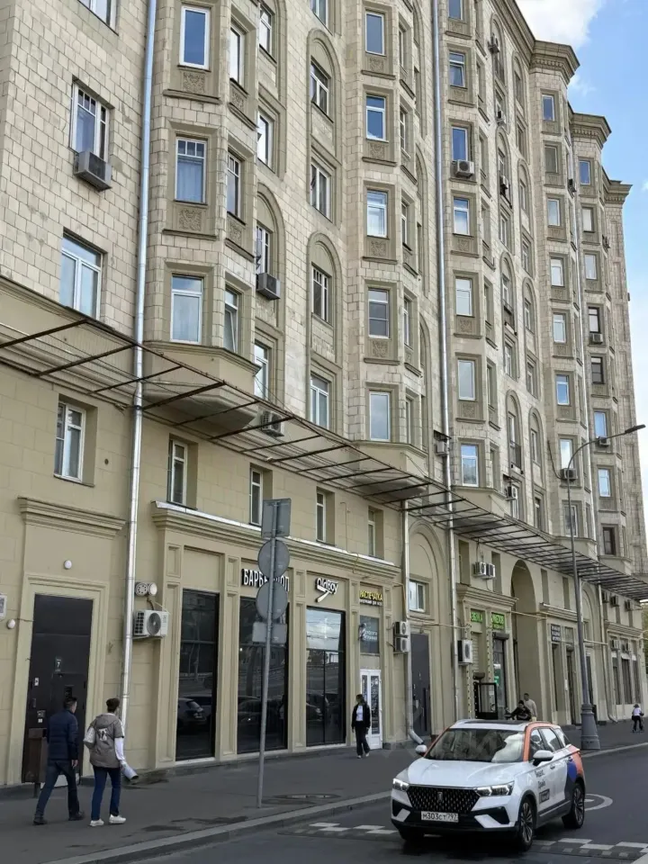2-комн. квартира, 65 м², 8/9 этаж