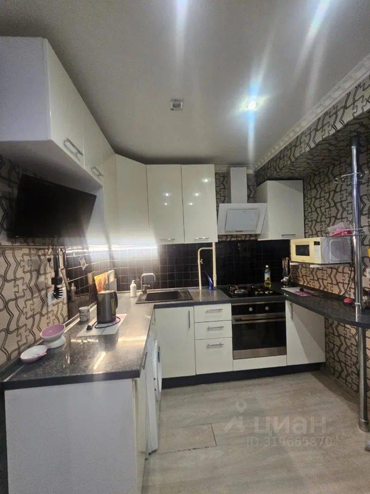 3-комн. квартира, 65 м², 4/16 этаж