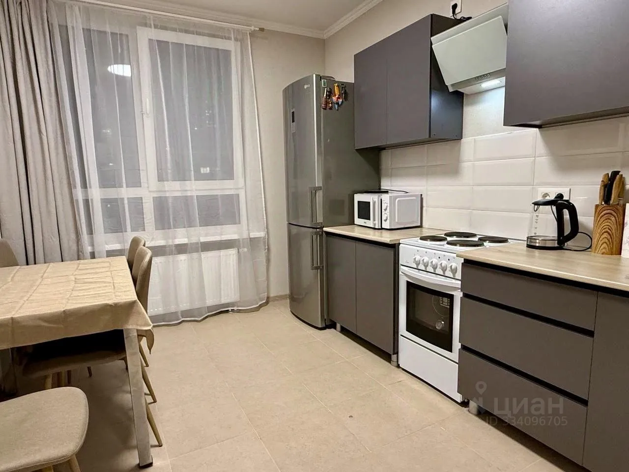 2-комн. квартира, 52 м², 4/46 этаж