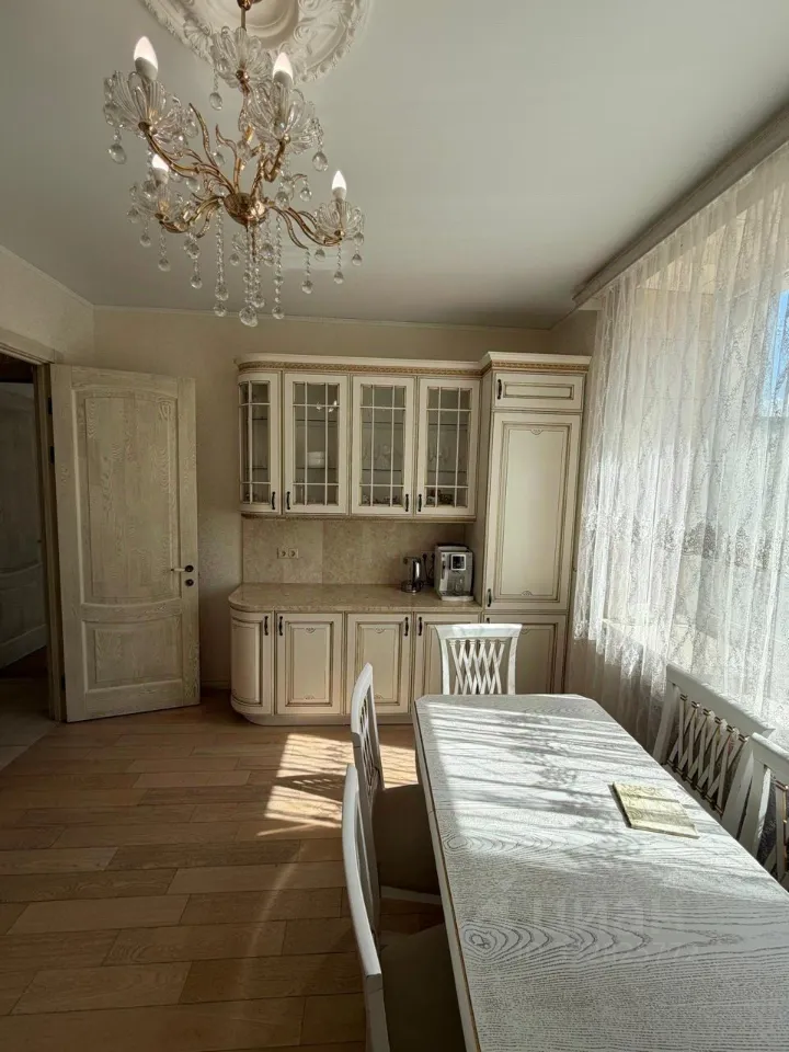 3-комн. квартира, 72 м², 2/11 этаж