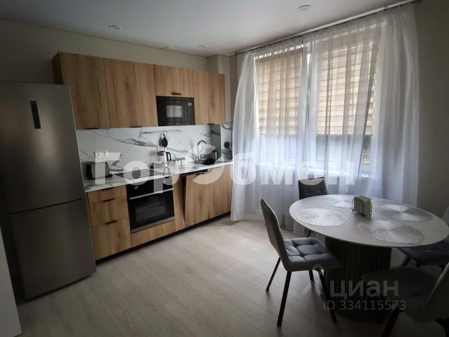 2-комн. квартира, 43 м², 2/10 этаж