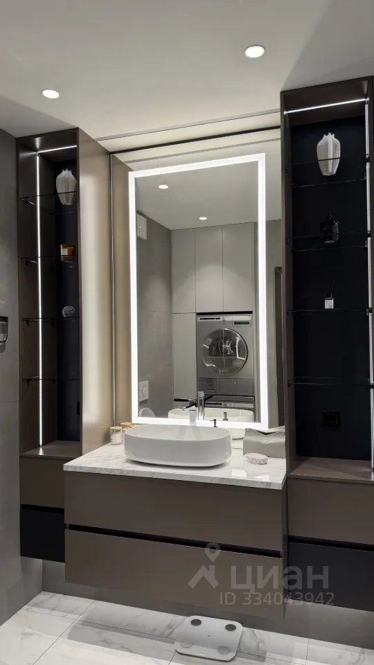 2-комн. квартира, 68,5 м², 22/23 этаж
