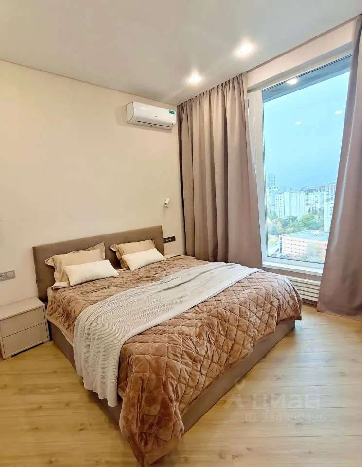 2-комн. квартира, 44 м², 18/35 этаж