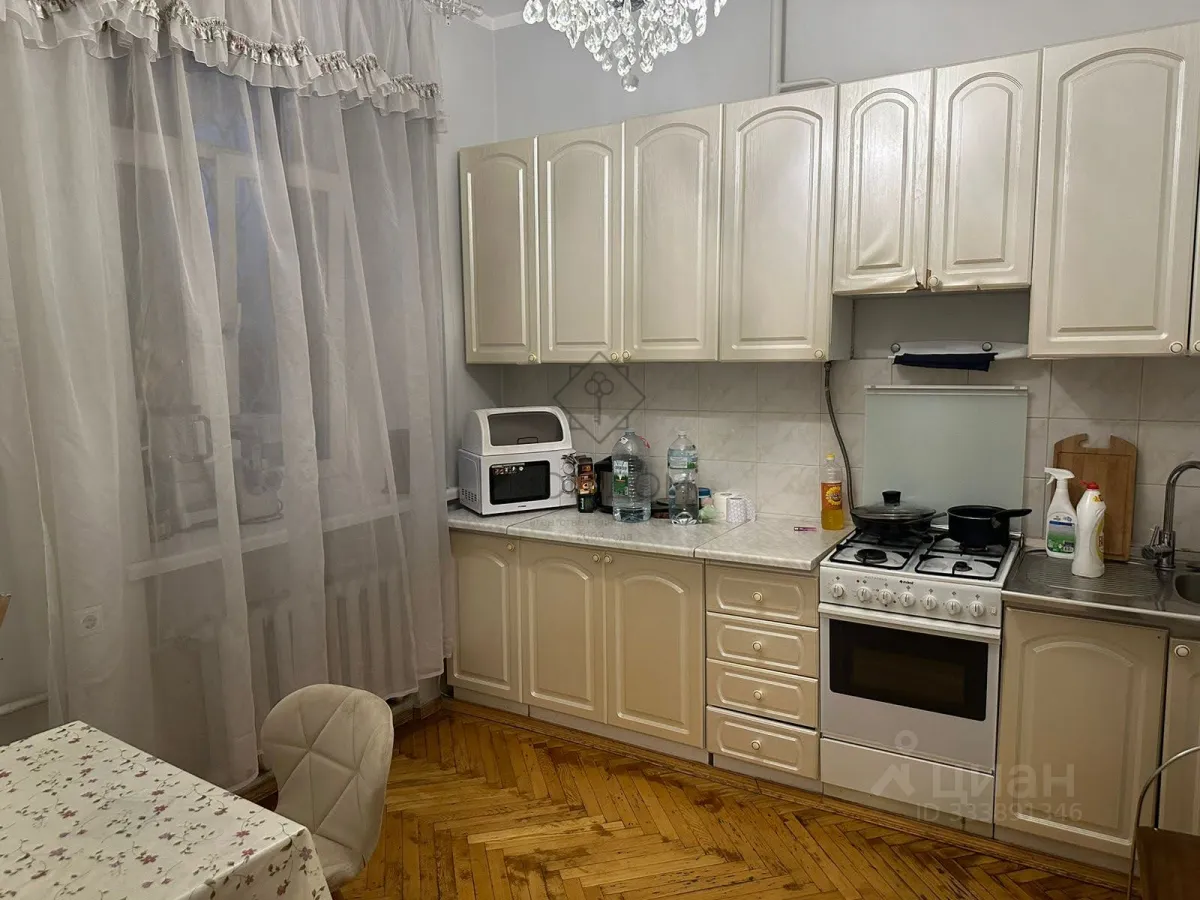 2-комн. квартира, 62 м², 3/9 этаж