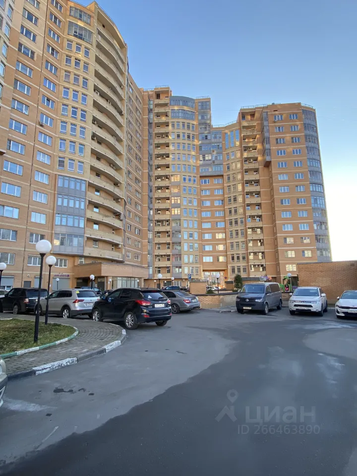 2-комн. квартира, 69,5 м², 11/23 этаж