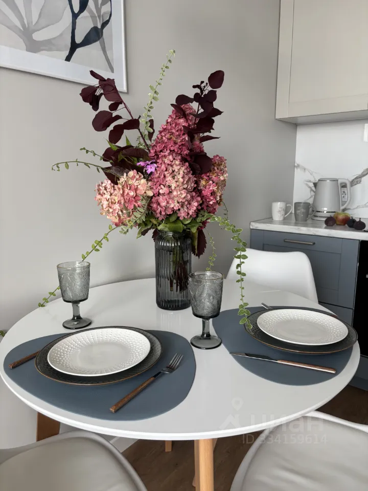 2-комн. квартира, 51,8 м², 35/50 этаж