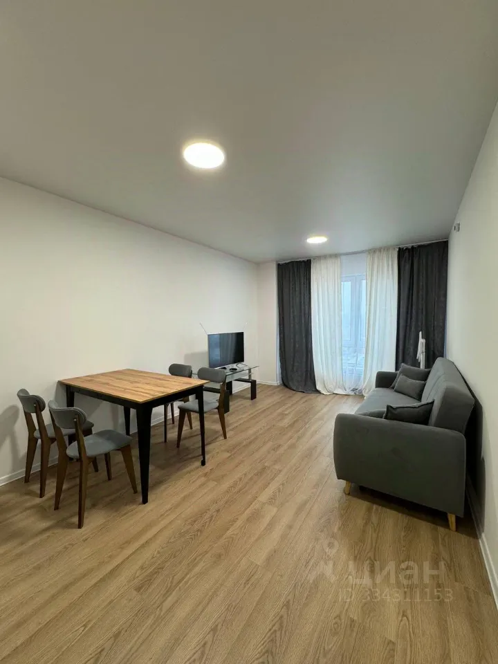2-комн. квартира, 61,2 м², 14/33 этаж