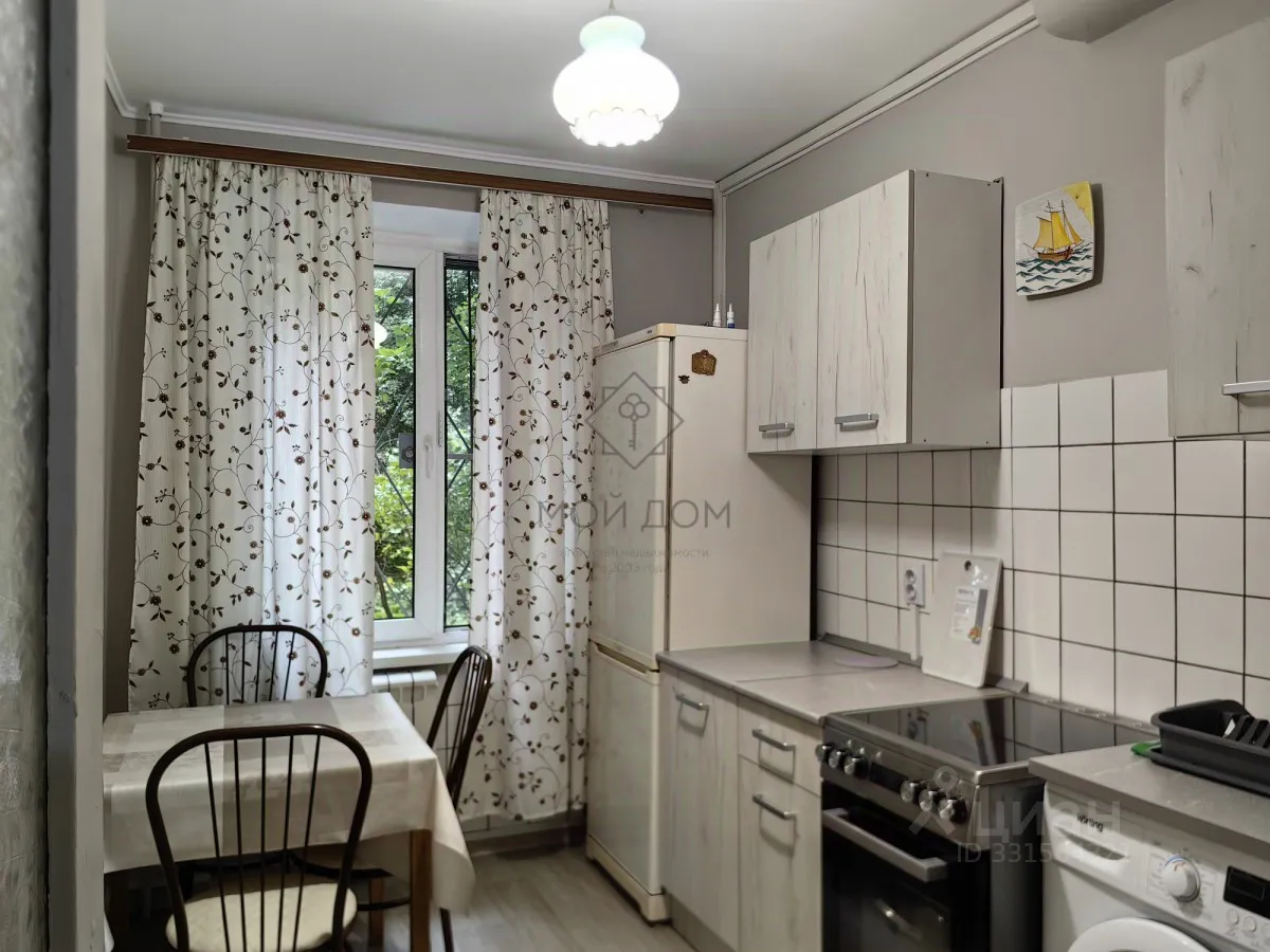 2-комн. квартира, 37 м², 1/9 этаж