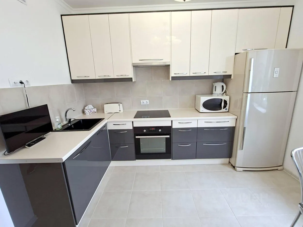 2-комн. квартира, 65 м², 15/20 этаж