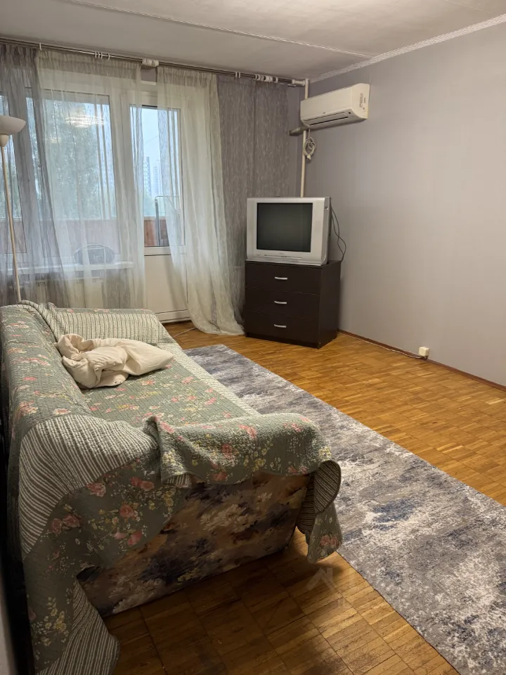 2-комн. квартира, 57 м², 8/16 этаж