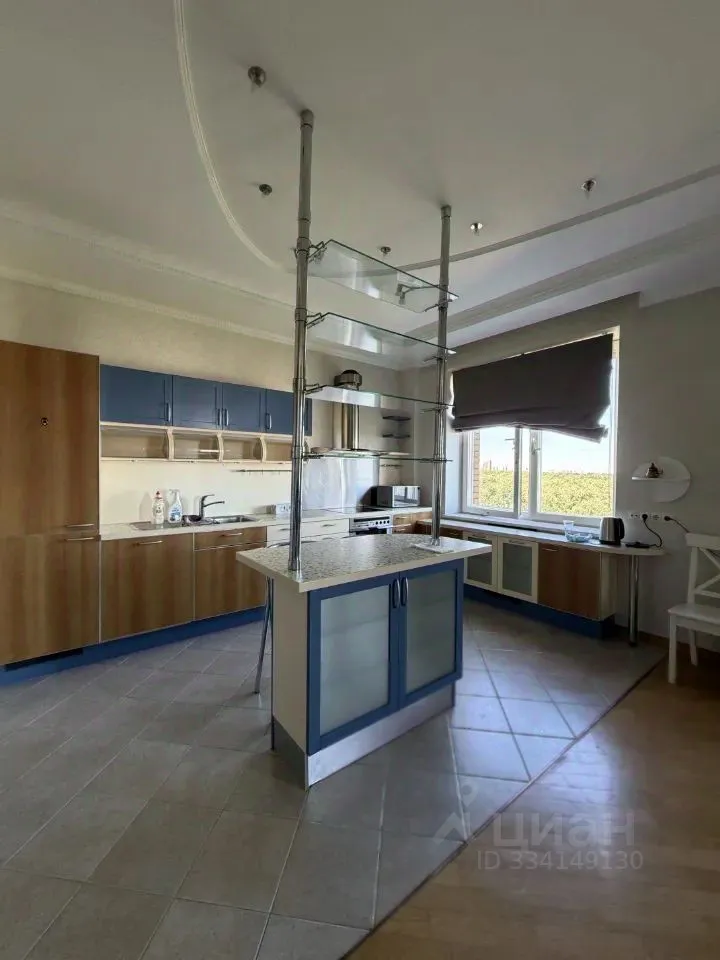 3-комн. квартира, 119 м², 11/14 этаж