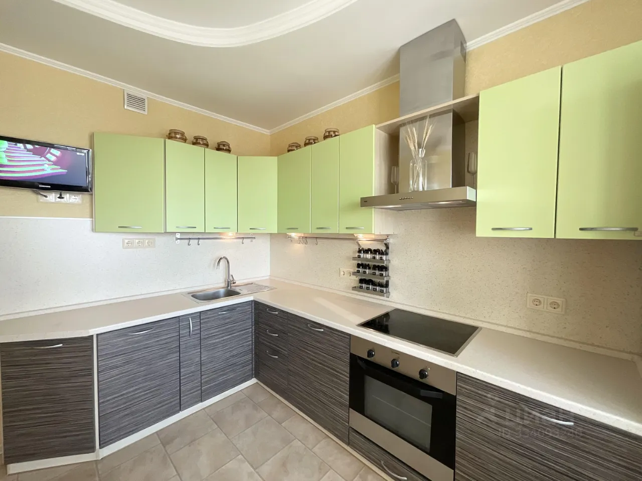 2-комн. квартира, 75 м², 14/18 этаж