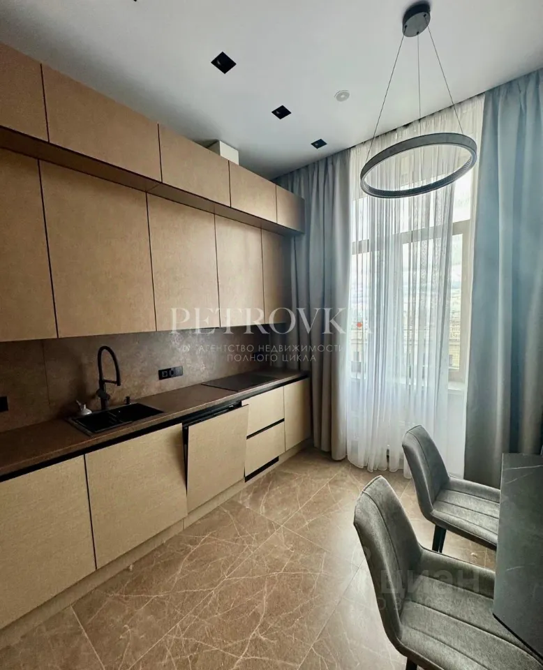 2-комн. квартира, 62 м², 22/24 этаж