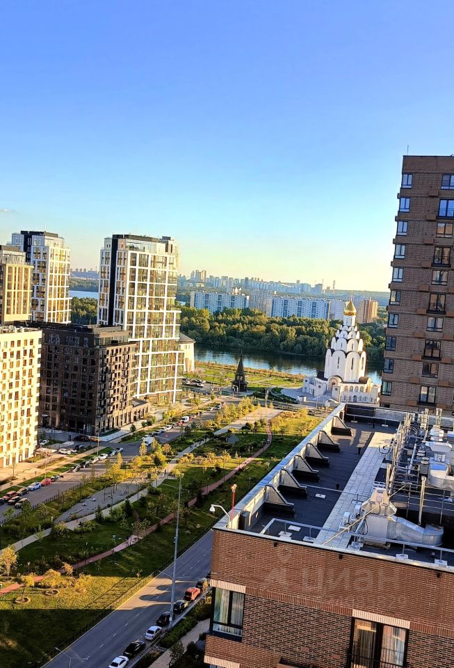 2-комн. квартира, 41 м², 19/24 этаж