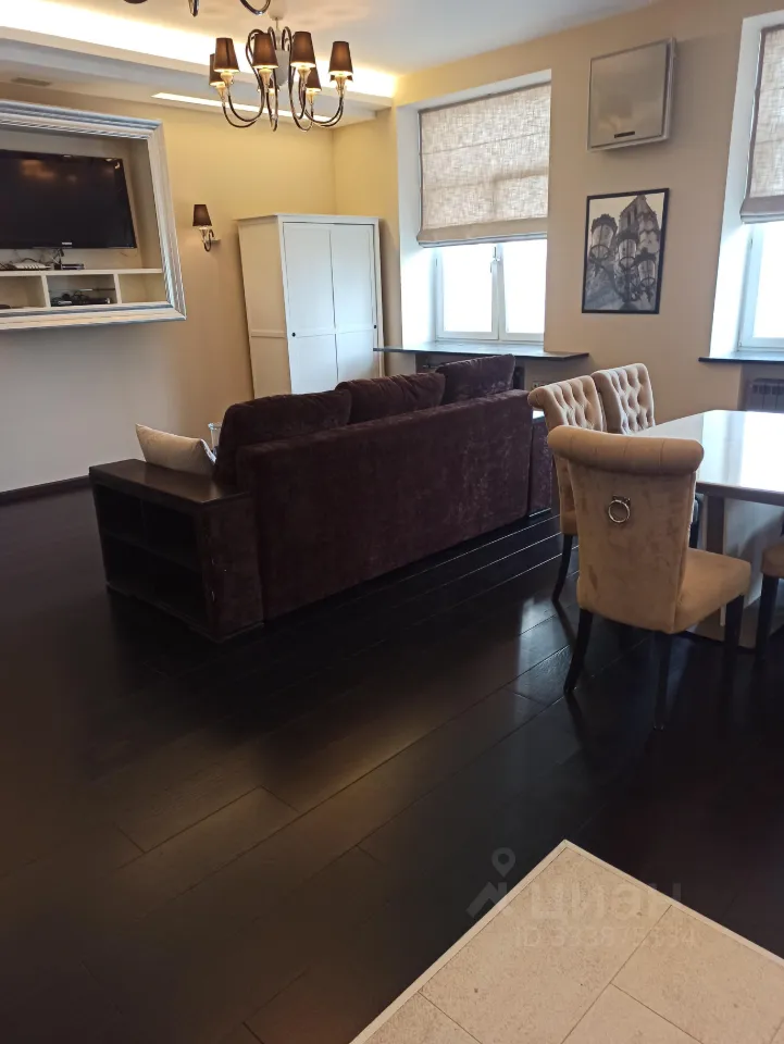 2-комн. квартира, 90 м², 5/8 этаж