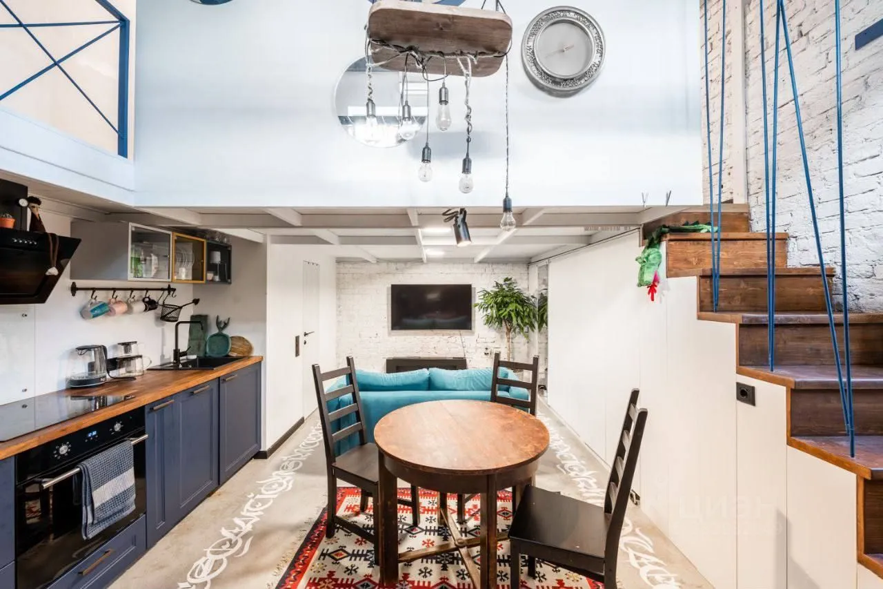 2-комн. квартира, 50 м², 1/6 этаж