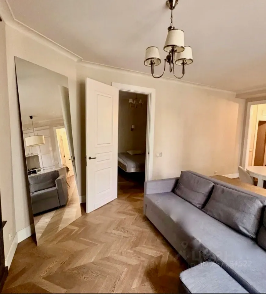 2-комн. квартира, 53 м², 2/6 этаж