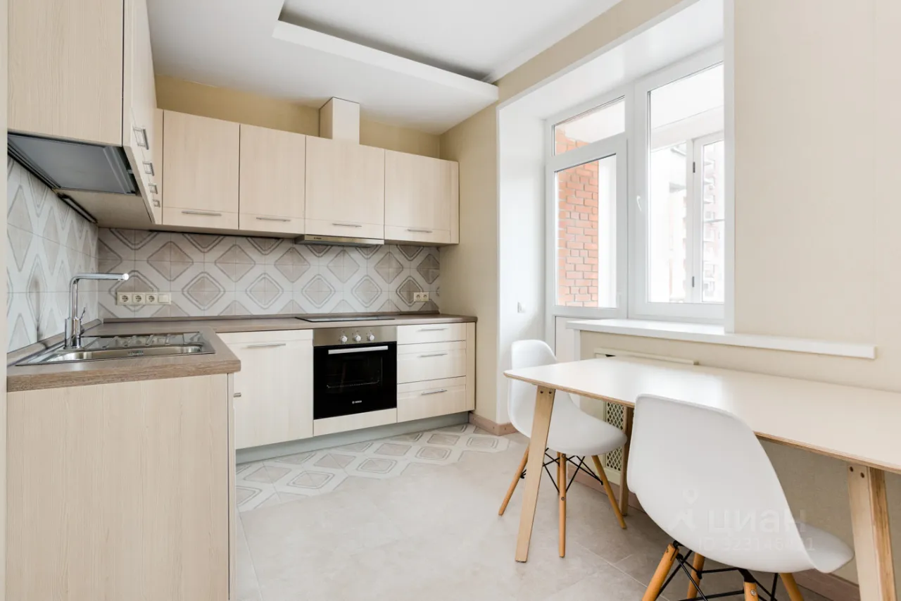 2-комн. квартира, 64 м², 8/17 этаж