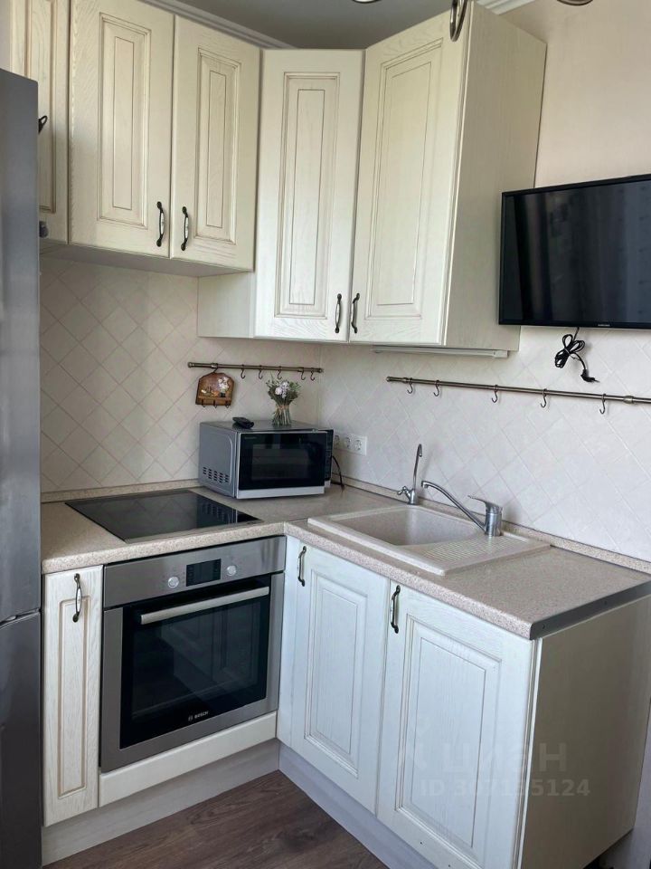3-комн. квартира, 63 м², 9/12 этаж