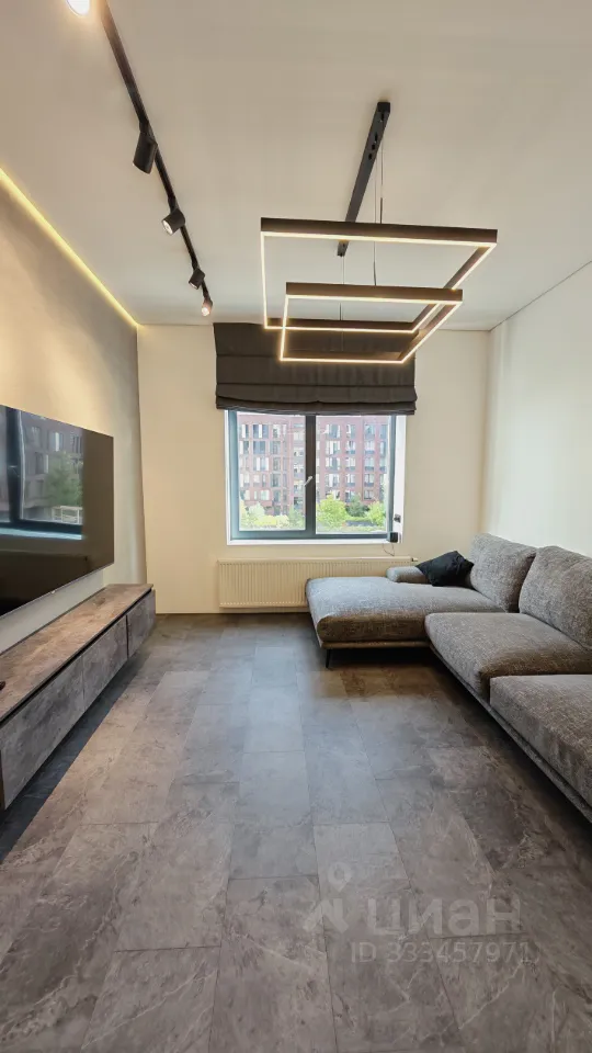2-комн. квартира, 77 м², 3/7 этаж
