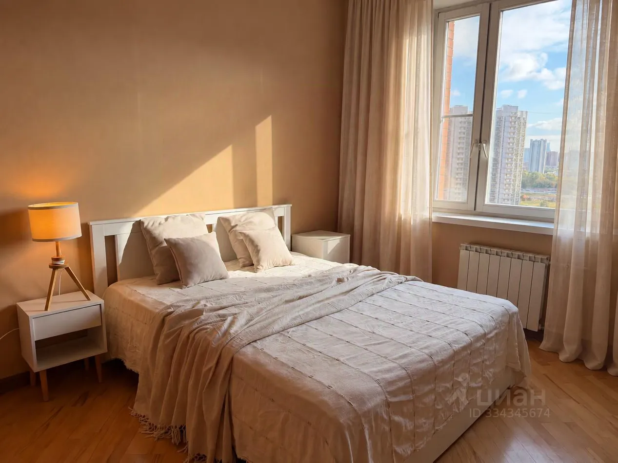 2-комн. квартира, 74 м², 12/17 этаж