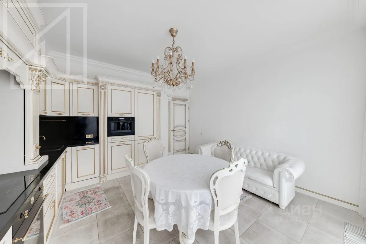 3-комн. квартира, 110 м², 19/23 этаж