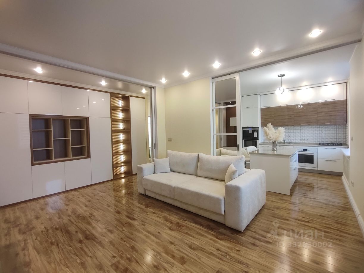 2-комн. квартира, 64 м², 9/9 этаж