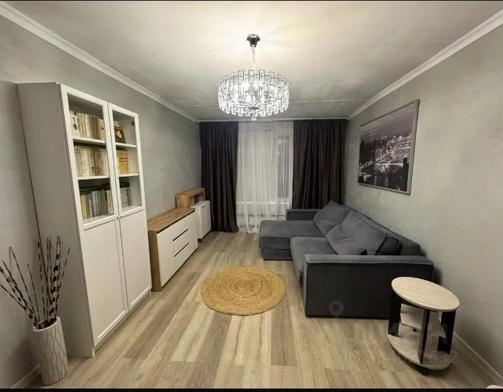 2-комн. квартира, 52 м², 8/12 этаж