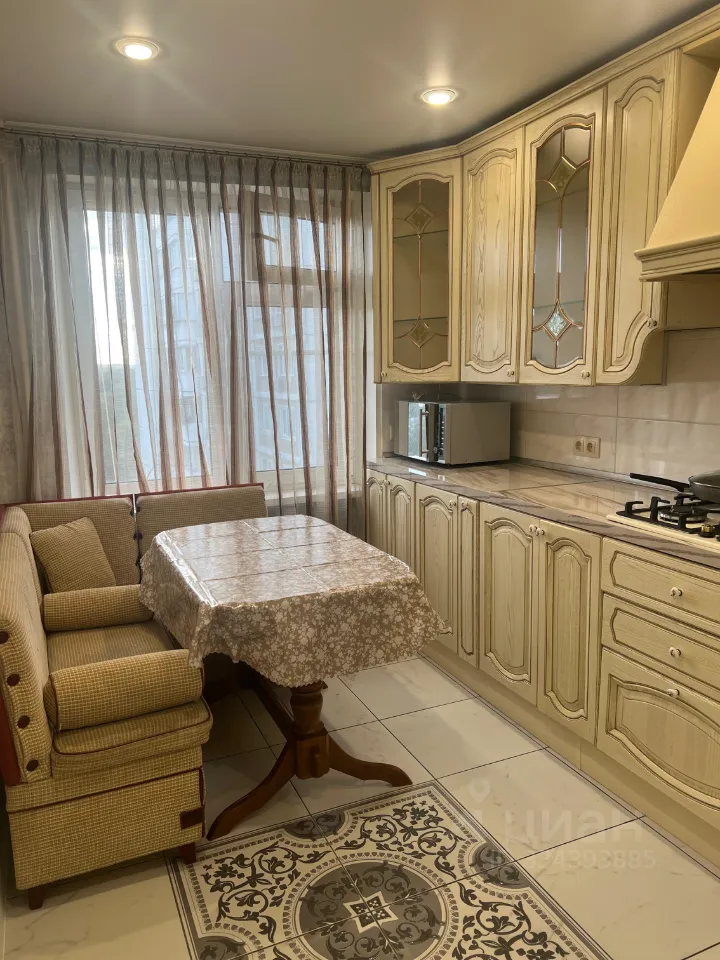 2-комн. квартира, 47 м², 10/12 этаж