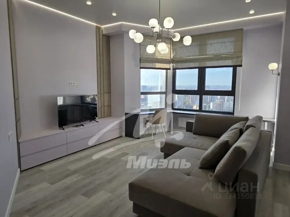 2-комн. квартира, 74 м², 47/47 этаж