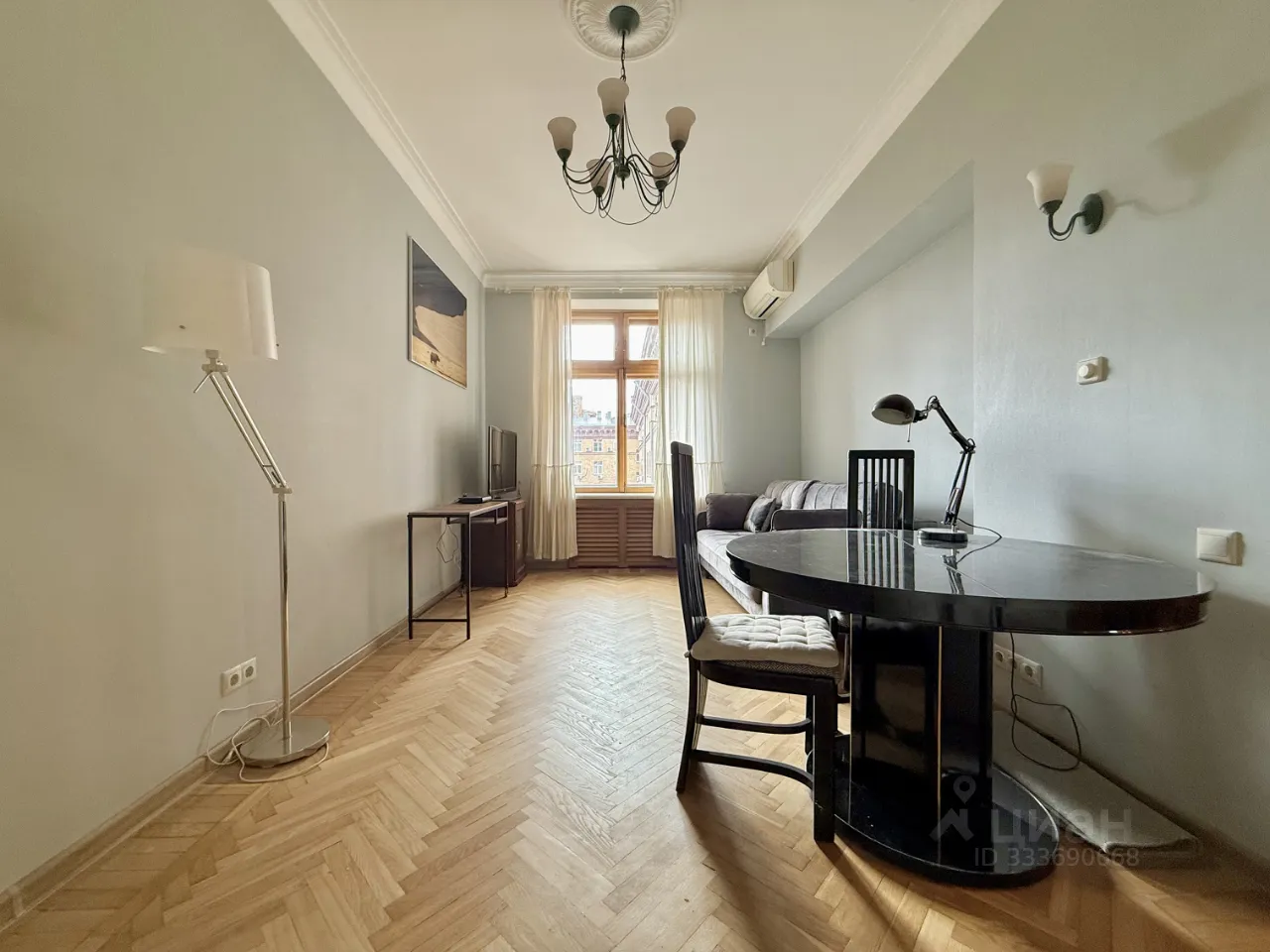 2-комн. квартира, 64 м², 10/12 этаж