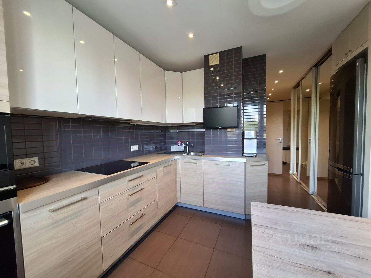 3-комн. квартира, 75,3 м², 5/17 этаж