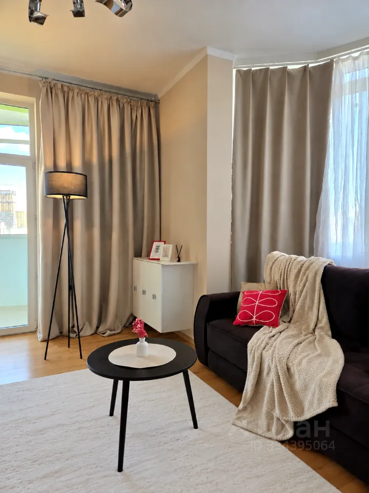 2-комн. квартира, 59 м², 11/18 этаж