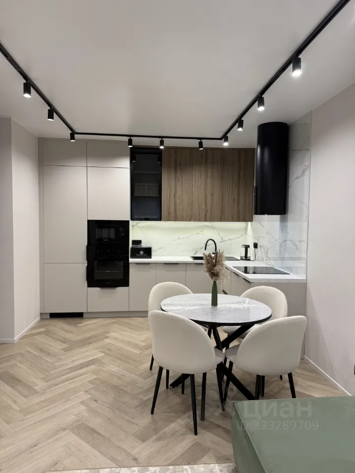 2-комн. квартира, 46 м², 16/22 этаж