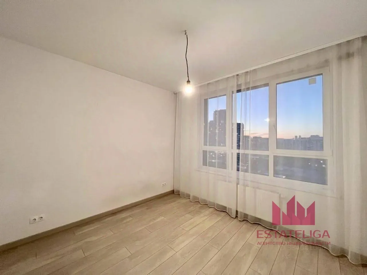 2-комн. квартира, 72 м², 9/25 этаж