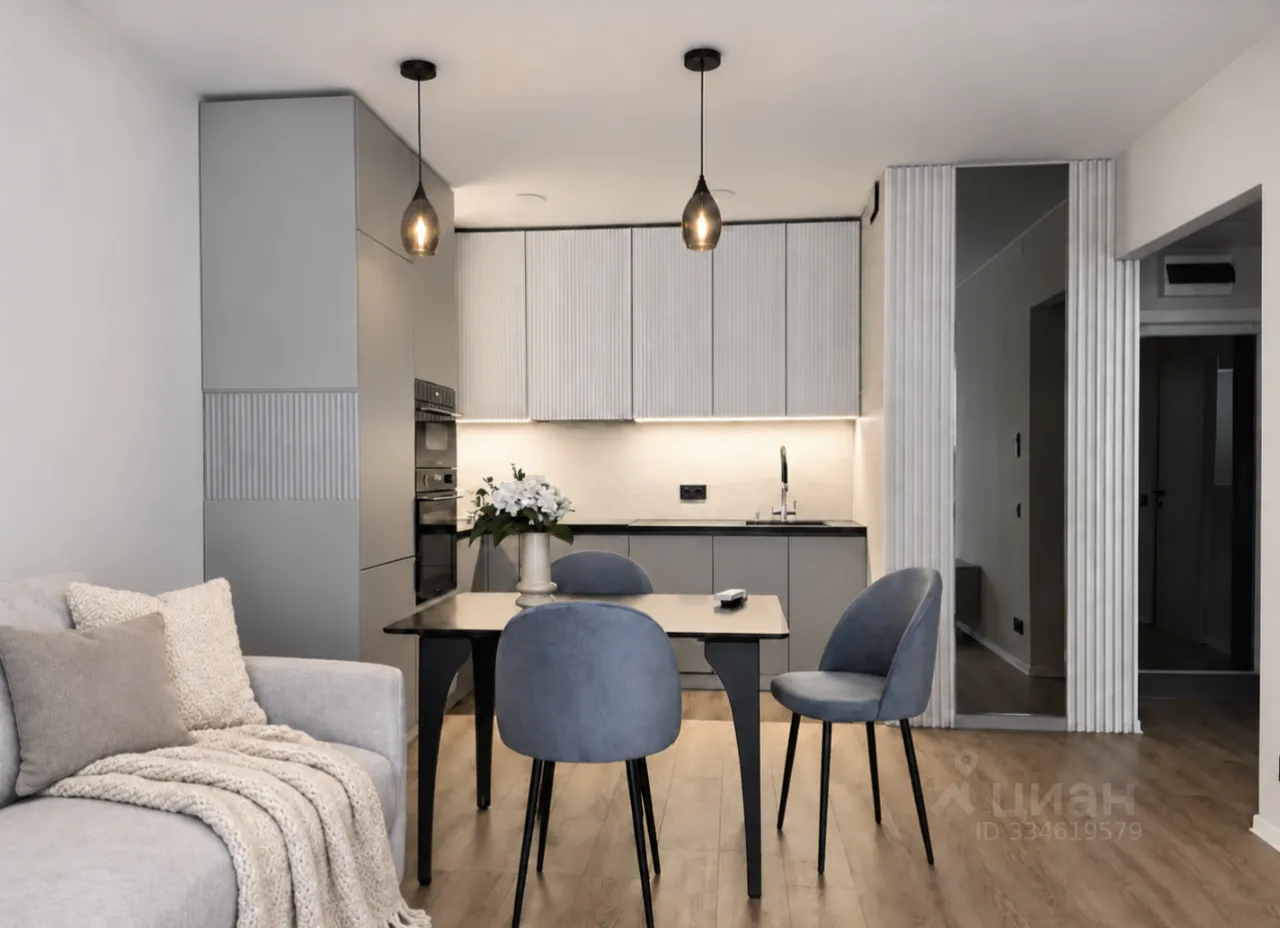 2-комн. квартира, 42 м², 14/23 этаж