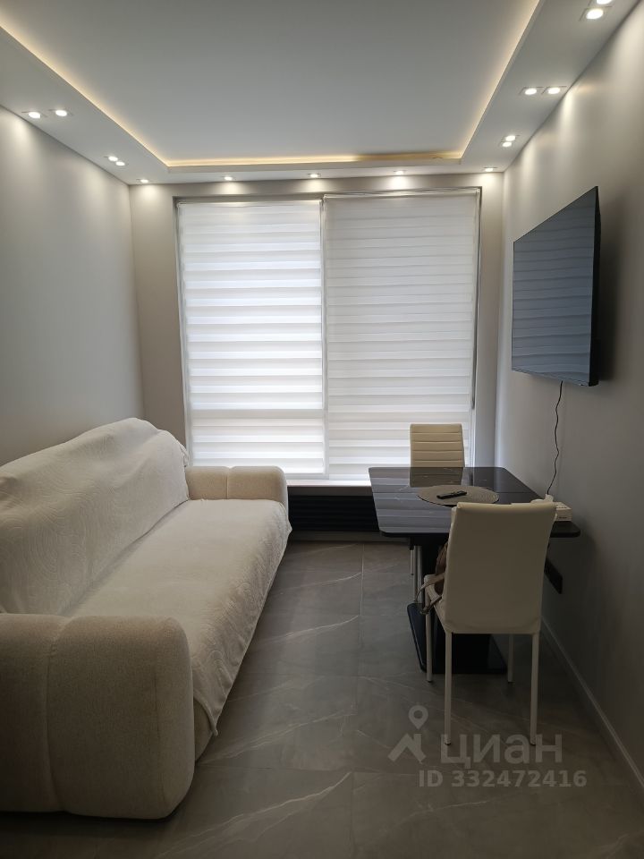 2-комн. квартира, 37 м², 2/18 этаж