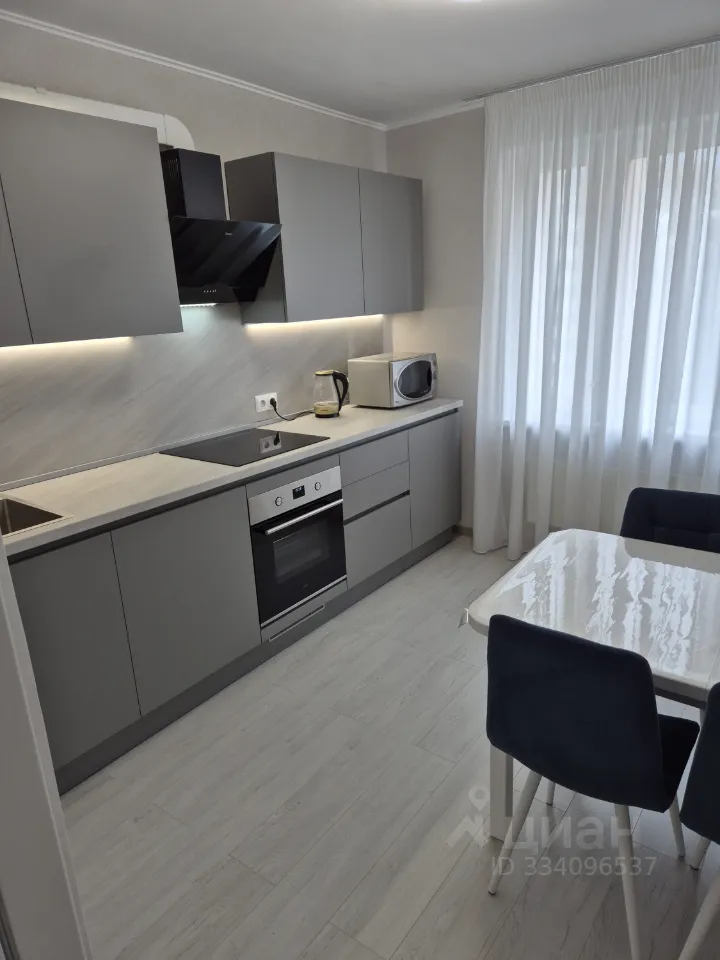 1-комн. квартира, 42 м², 7/24 этаж